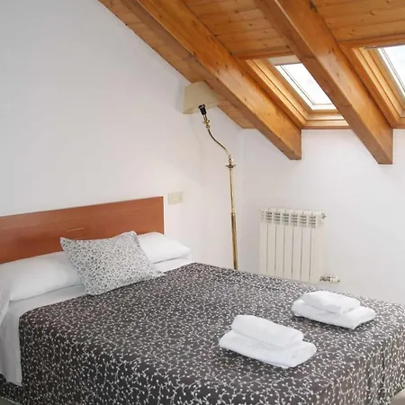 Otium apartamentos dieciséis Appartamento Benasque